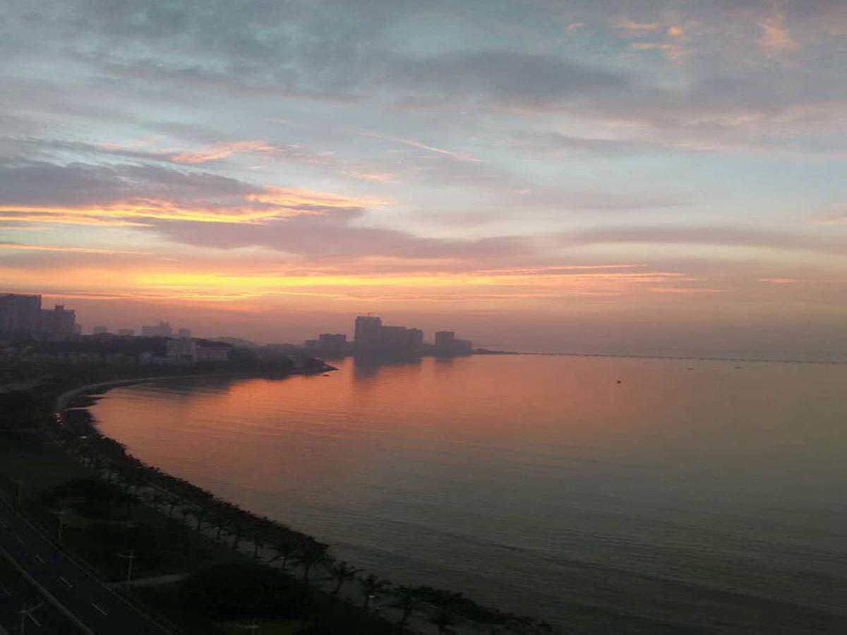 Peninsula Sea View Hostel海景青年旅舍 Джухай Екстериор снимка